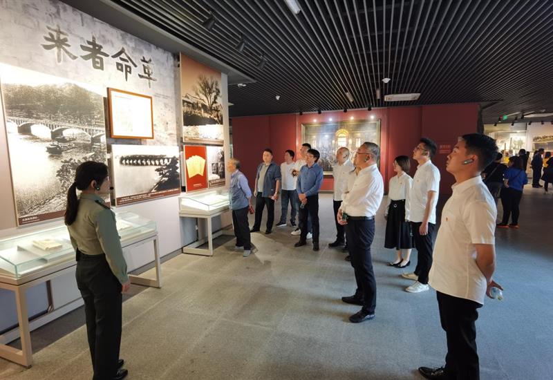 “展望十四五 勠力再启航”乐鱼官方端网站登录入口-乐鱼leyu（中国）
建设党支部开展红色星期五主题党日活动 (3)_800-550
