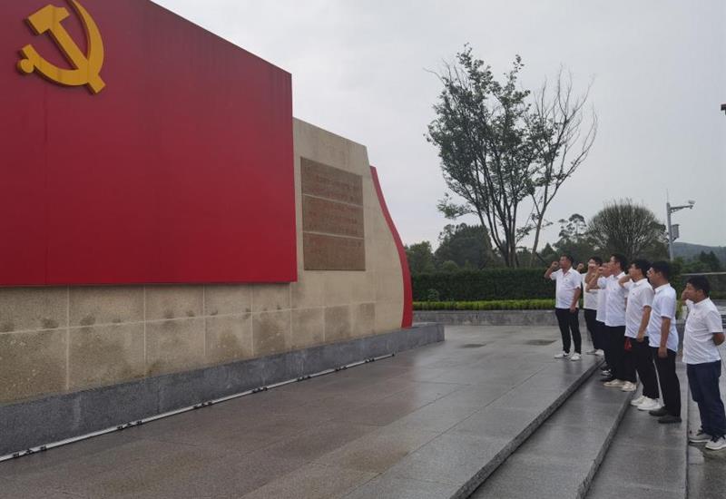 乐鱼官方端网站登录入口-乐鱼leyu（中国）
建设党支部开展“党建引领聚合力 牢记初心谋发展”主题党日活动 (2)_800-550