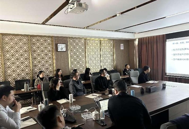 乐鱼官方端网站登录入口-乐鱼leyu（中国）
房产公司开展乐鱼官方端网站登录入口-乐鱼leyu（中国）
·天空的院子项目营销操盘逻辑培训会 (2)_800-550